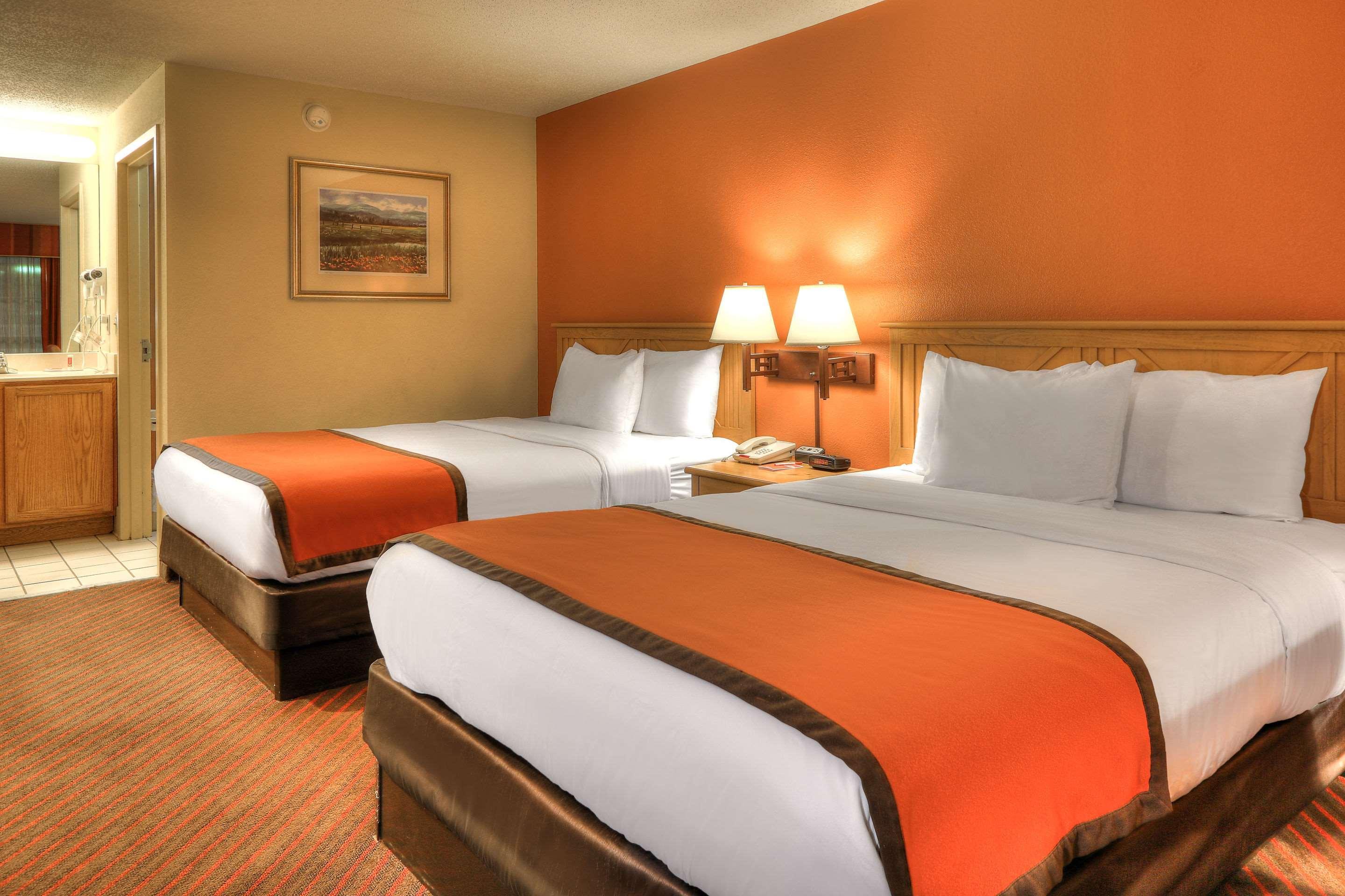 Econo Lodge Pigeon Forge Riverside Екстер'єр фото