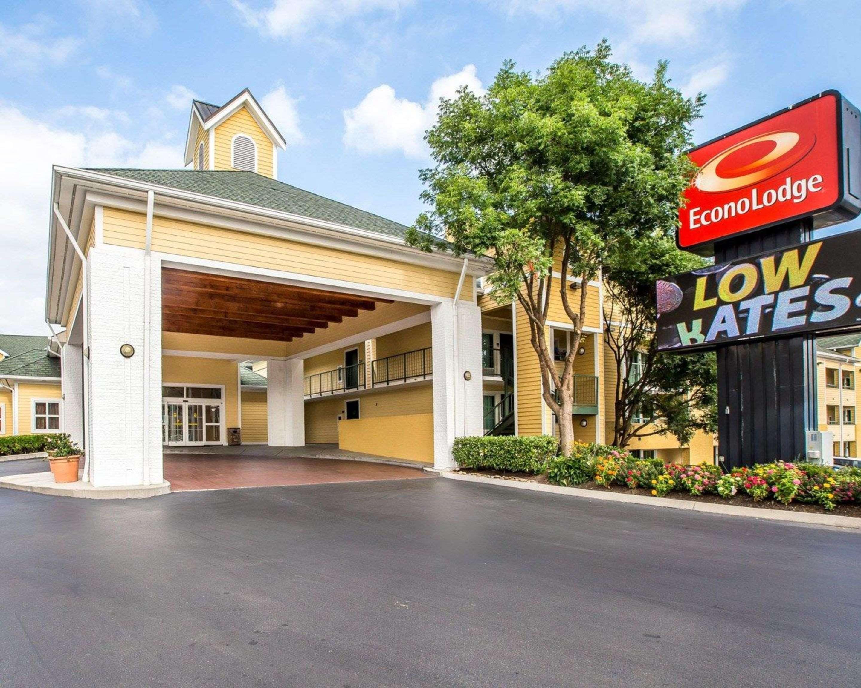 Econo Lodge Pigeon Forge Riverside Екстер'єр фото
